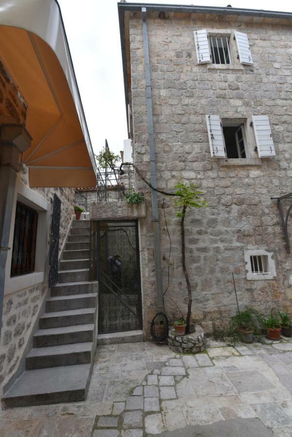 Hostel Michel Budua Esterno foto
